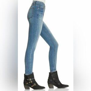 Free People FP Light Wash Hi Roller HighRise Cropped Ankle Jeans Size 28
